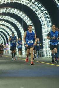 BIB: 40367
                            <button type="button" onclick="openModal(20425530)" class="btn btn-primary btn-sm float-right btn-popup" data-toggle="modal" data-target=".modal-high-quality">
                        <i class="fas fa-shopping-cart"></i> Add to Cart
                    </button>
                                            <button type="button" onclick="isThisMe(20425530, true)" class="btn btn-success btn-sm float-right btn-popup btn-isme hidden" data-toggle="tooltip" data-placement="bottom" title="นี่คือรูปของคุณใช่ไหม คลิกที่นี่เพื่อเอาเข้าอัลบั้ม">
                        <i class="fas fa-plus"></i> Add to album
                    </button>
                    <button type="button" onclick="isThisMe(20425530, false)" class="btn btn-warning btn-sm float-right btn-popup btn-isnotme hidden">
                        <i class="fas fa-ban"></i> Remove from album
                    </button>